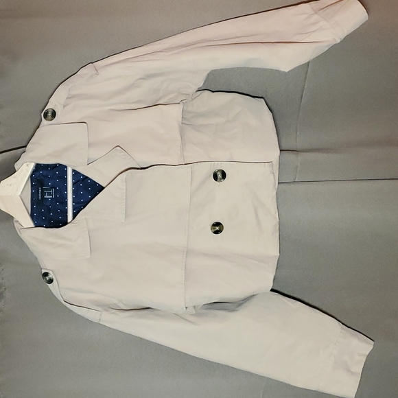 Forever 21 Jackets & Blazers - F21 Women's Crop Blazer